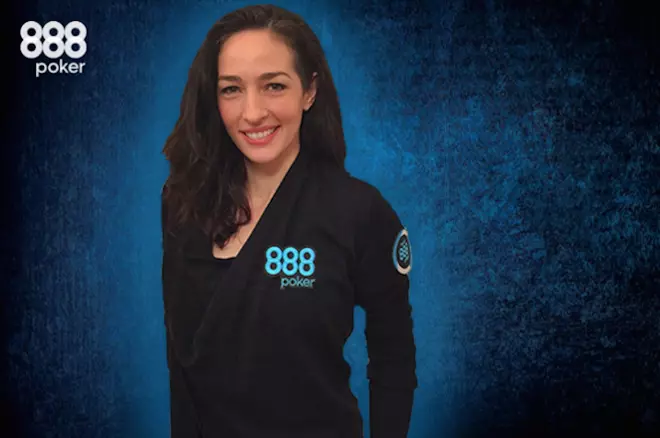888poker 大使 Kara Scott 為您的第一場現場撲克錦標賽分解技巧